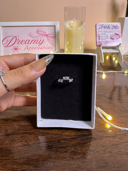 Stainless steel Flower Tiara Ring 💍 (Adjustable)