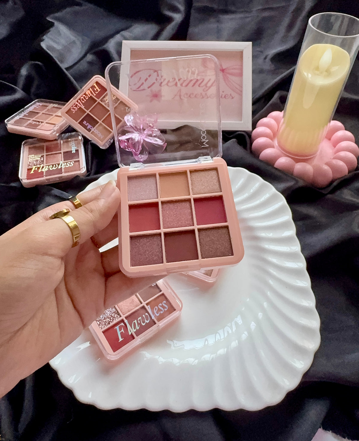 Moccallure Flawless Eye Shadow Palette✨