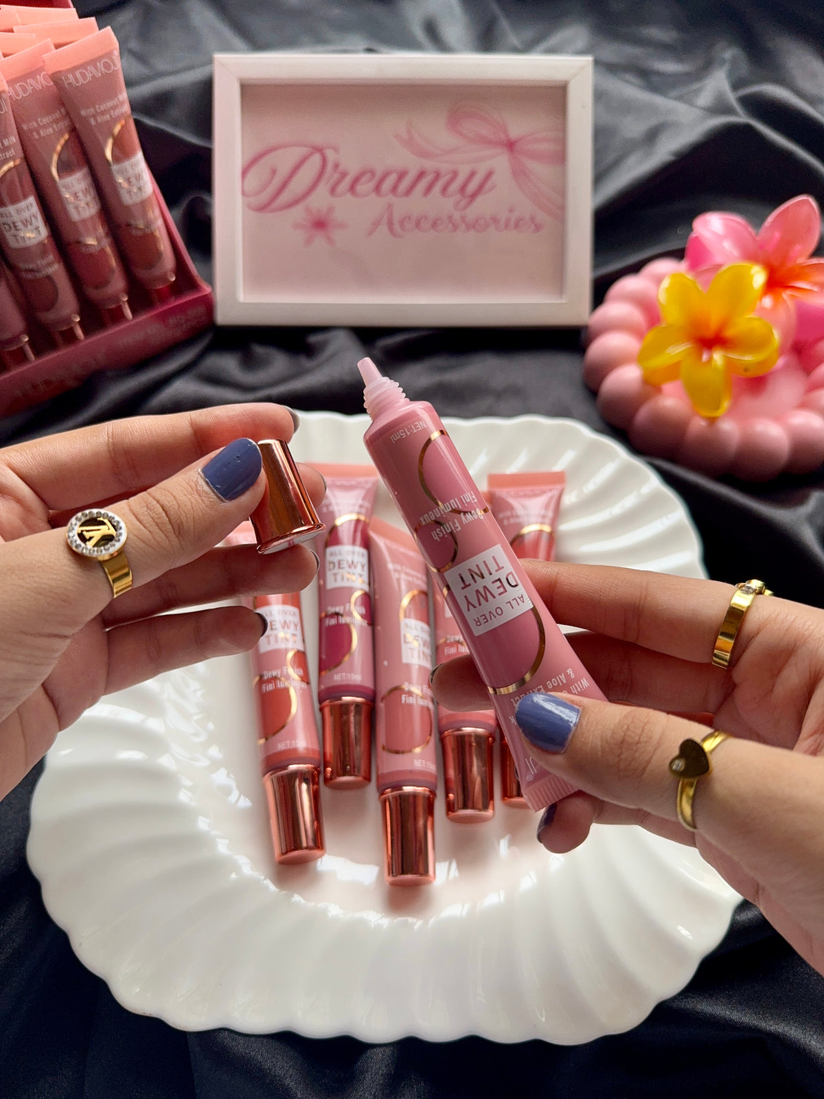 Hudamoji All over Dewy Tint 🌸
