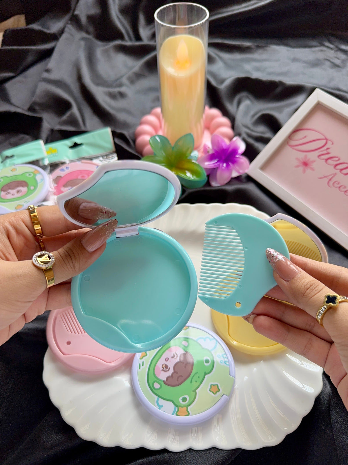 Kawaii Portable Folding Mirror & Comb Set (Cute Character Edition)