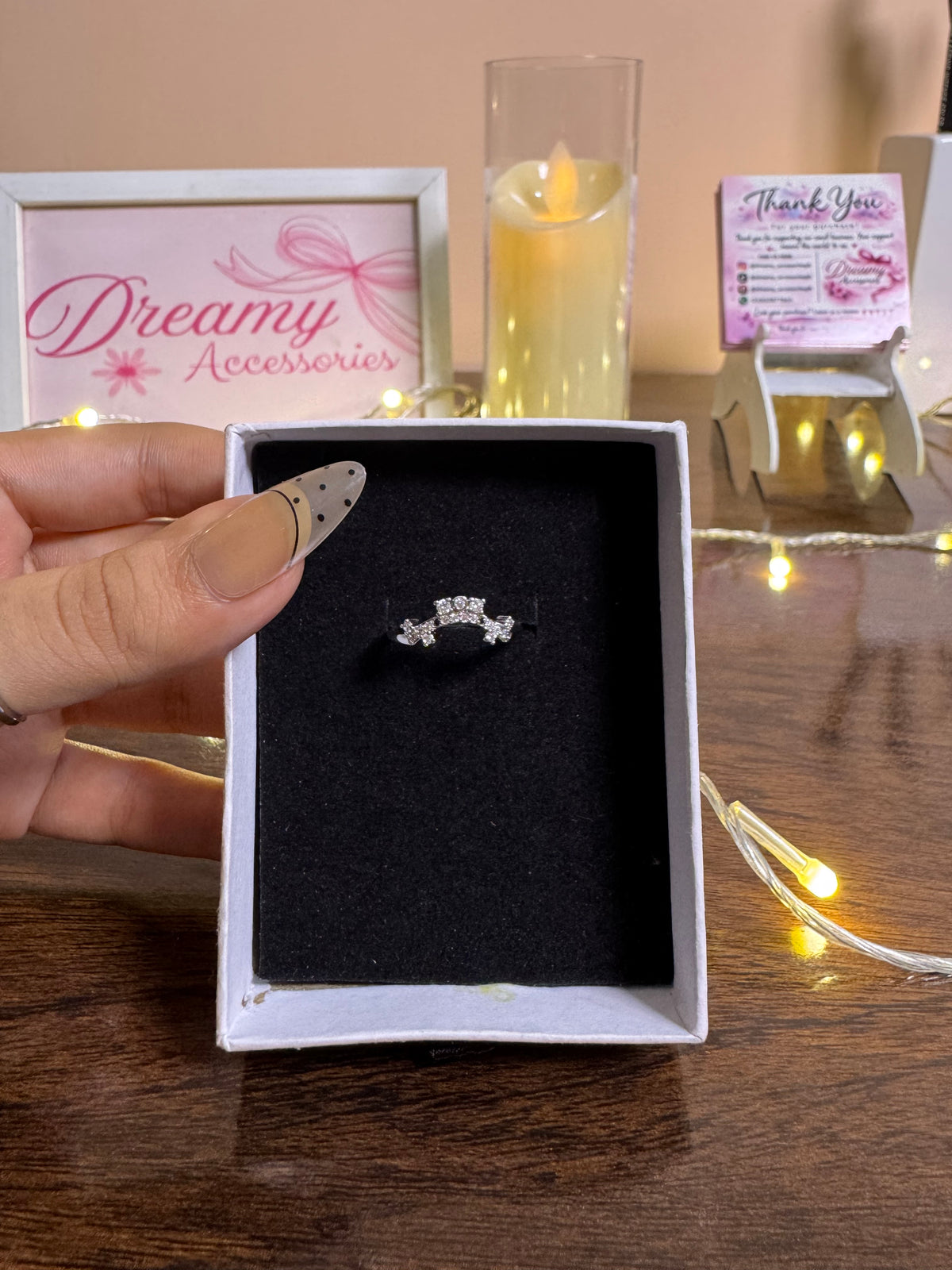 Stainless steel Flower Tiara Ring 💍 (Adjustable)