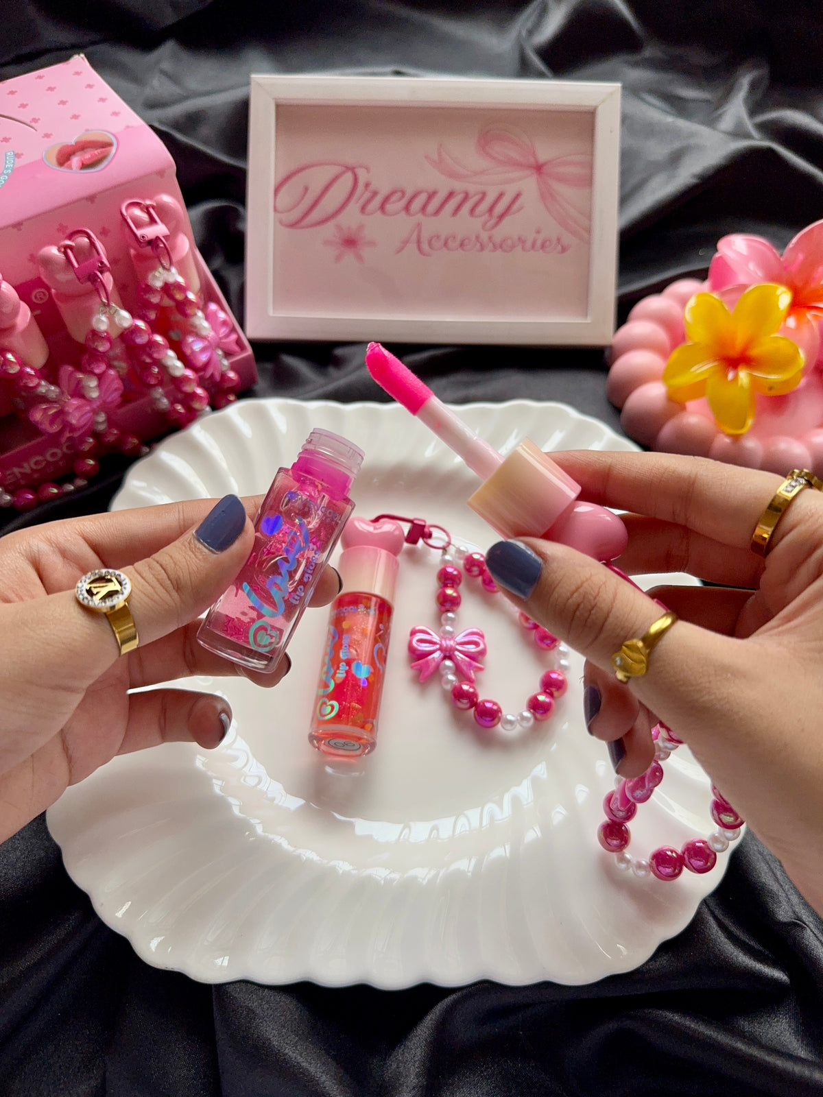 Sevencool Heart Lip oils with aesthetic keychain 🎀