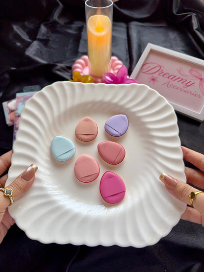 Kiss Lovely Mini Finger Powder Puff Set (6 Pcs)
