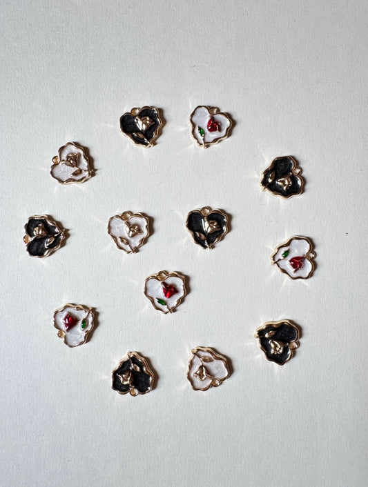 1pc Aesthetic Heart Charms For bracelets and necklaces