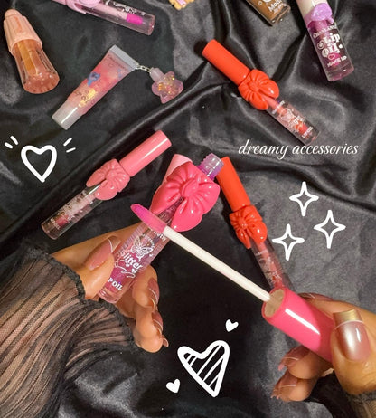 Miss Betty Glitter Bow Lip Oil 🎀