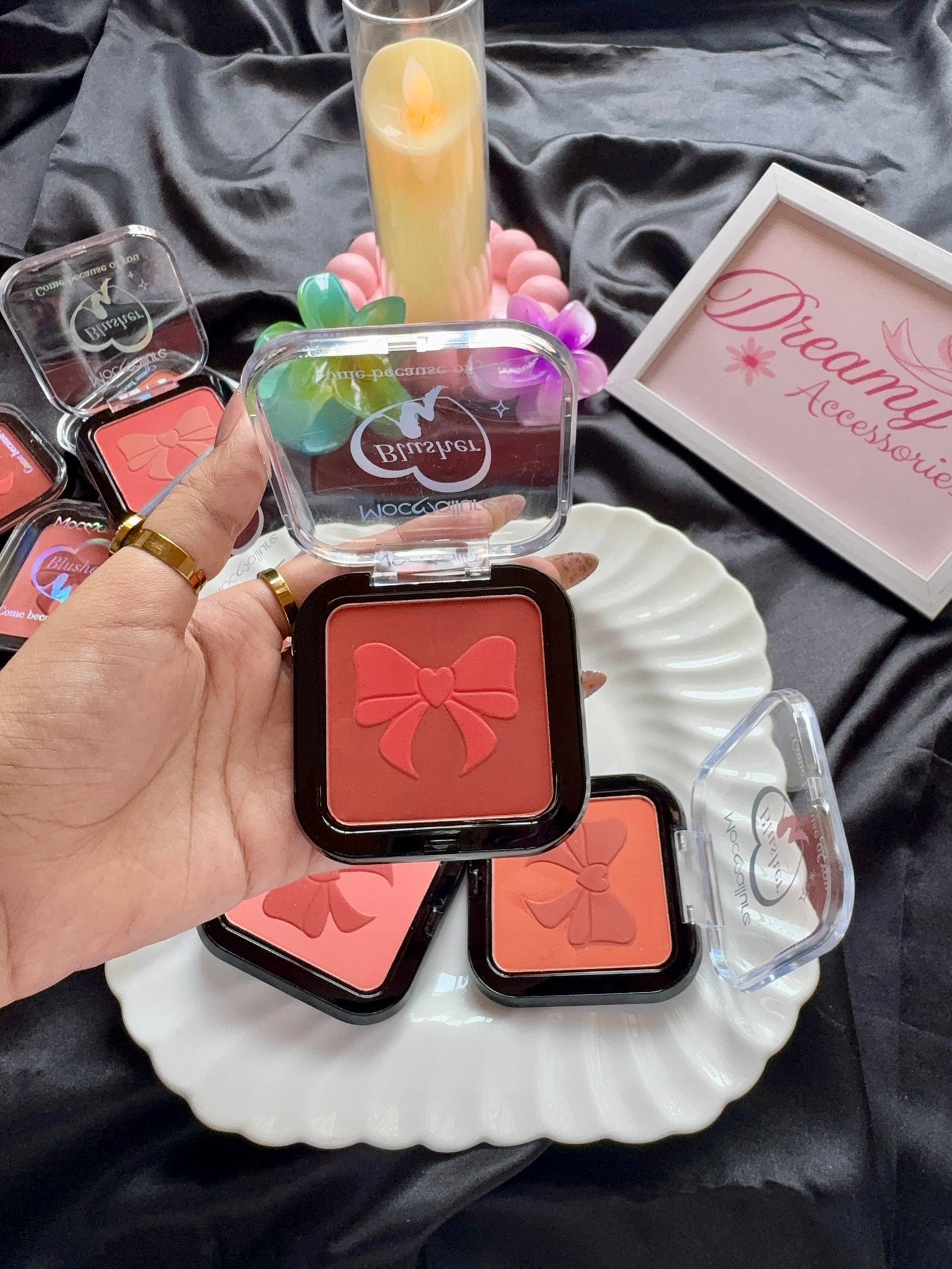 Moccallure Bow Powder Blusher Compact 🫶🏻